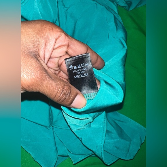 Lulus Elegant Teal Wrap Dress size Medium - Picture 8 of 8